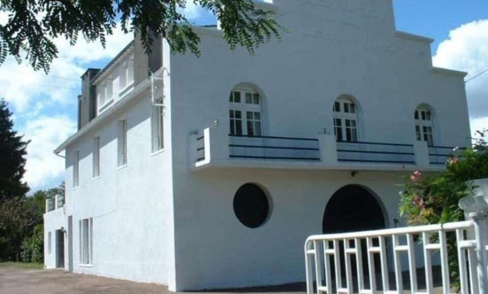 White Grape Inn Piegut-Pluviers Экстерьер фото